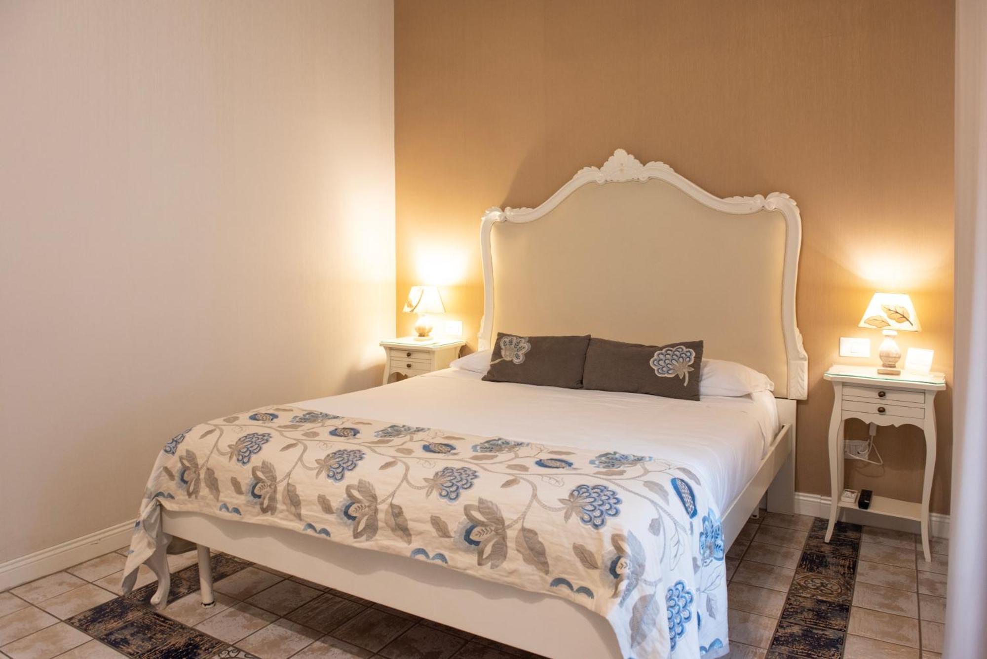 Certosa Suite Naples Luaran gambar