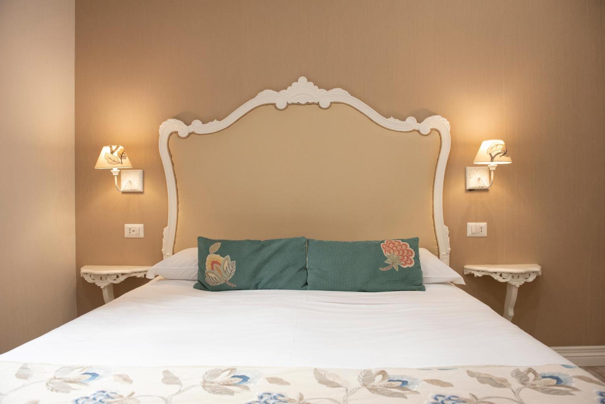 Certosa Suite Naples Luaran gambar